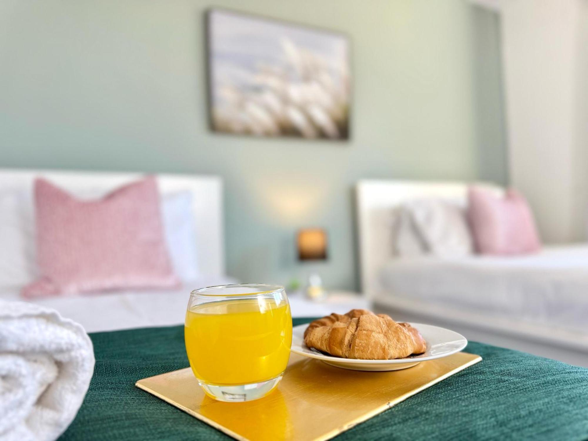 Stylish 3-Bedroom House With Garden & Free Parking'S, Prime Location With Private Garden Кидлингтон Экстерьер фото